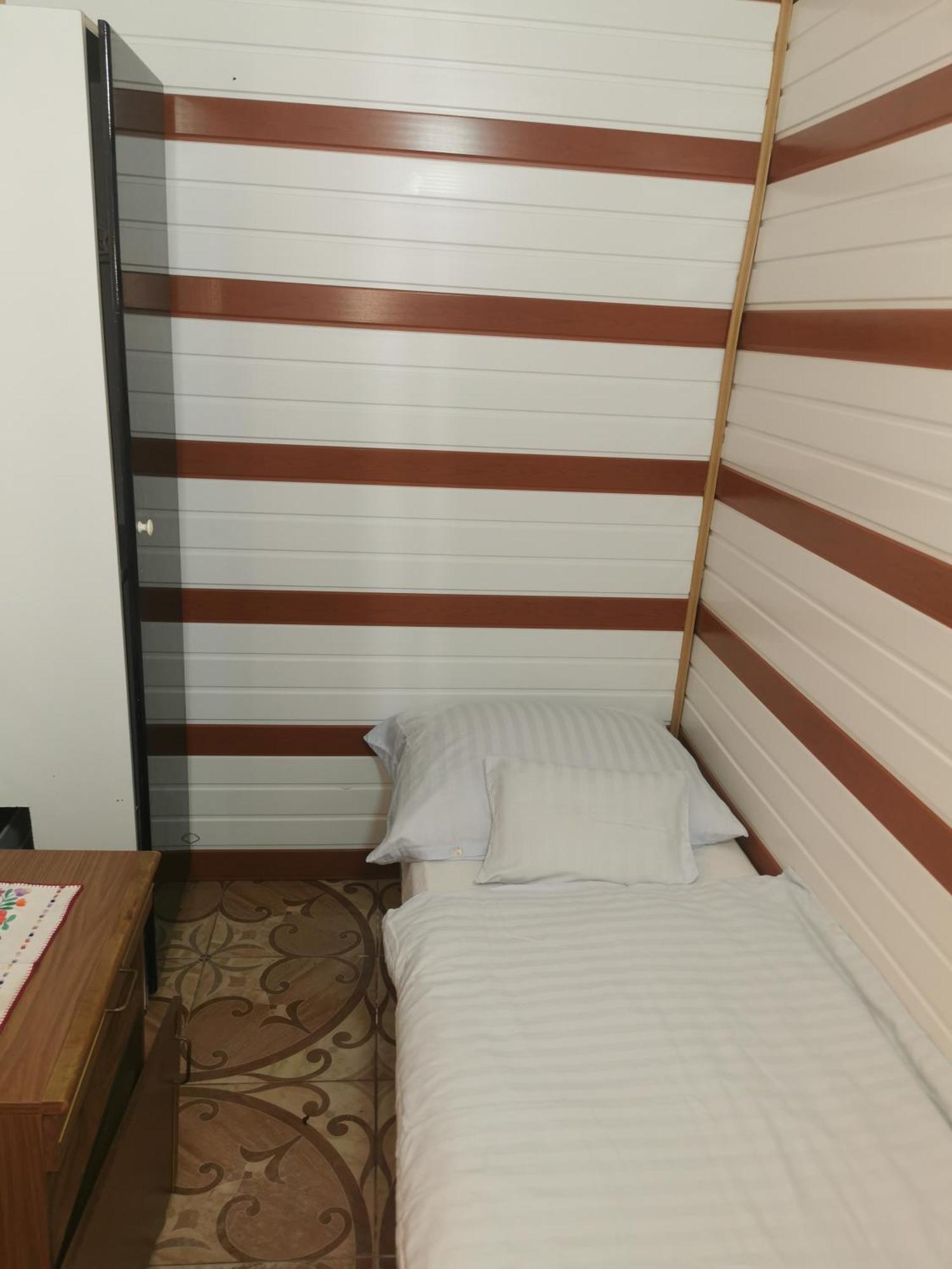 Edit Vendeghaz Tiszaújváros Zimmer foto